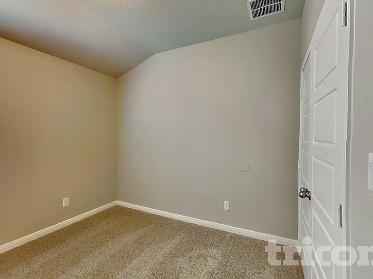 13542 Paxton Blvd — Photo 12