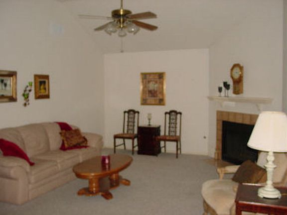 3rd image of 66 Avocado Ct