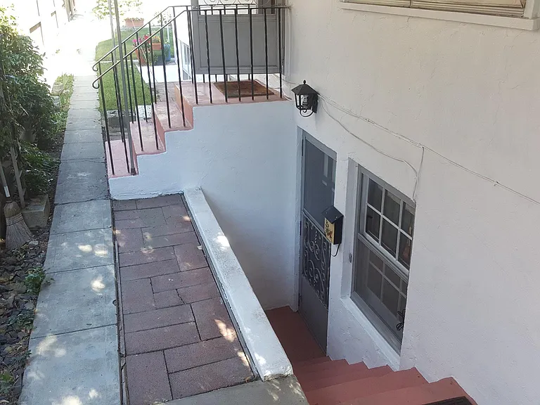 Private Entrance