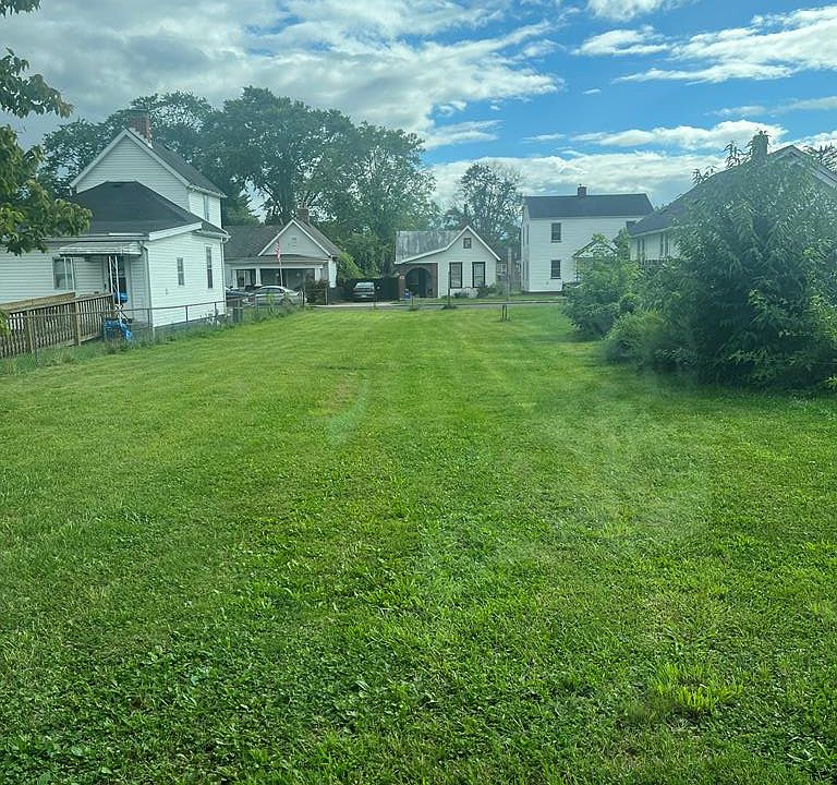 1st image of 913 Adams Ave