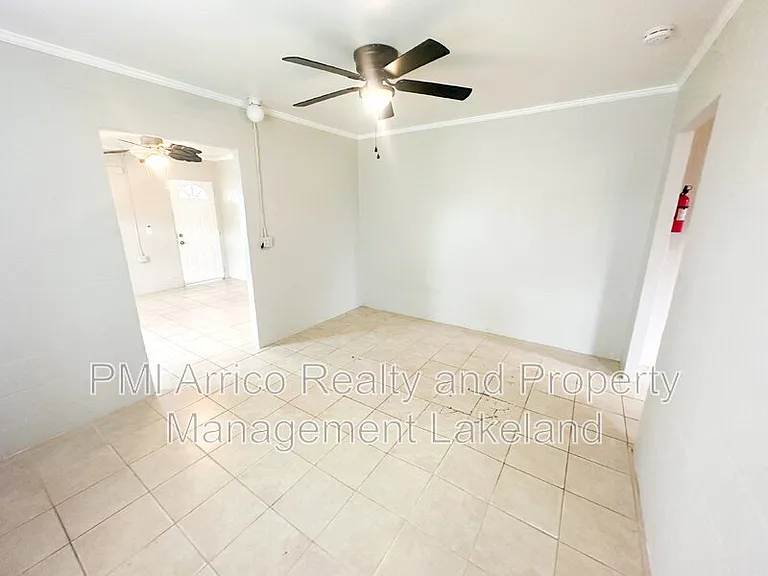 324 Pearl St #2 — Photo 3