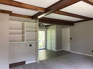 8755 Belding Rd NE APT 1, Rockford, MI 49341