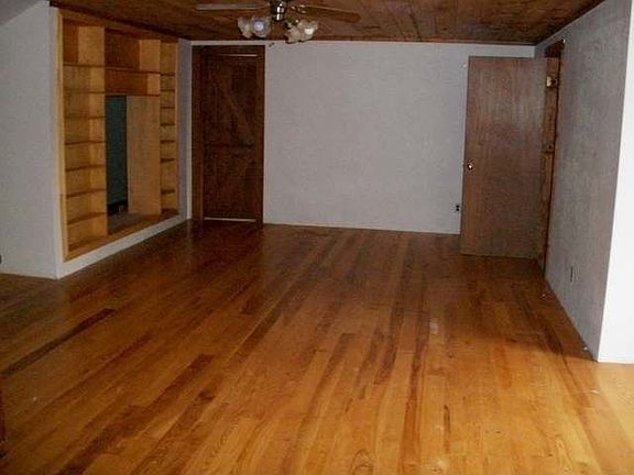 5th image of 6629 N Shore Dr