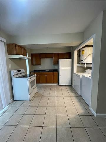 1st image of 4056 Durand St APT 1