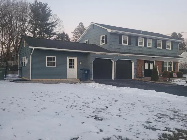 2 Leshin Lane, Hightstown, NJ 08520