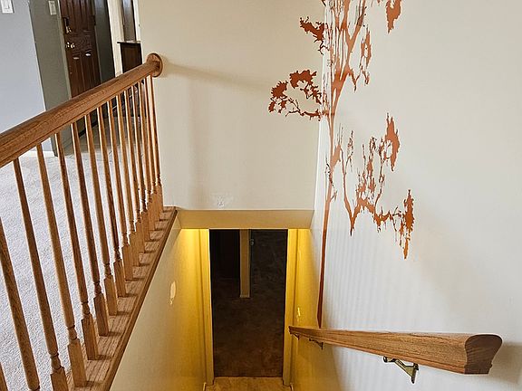 5th image of 2755 W Hazelhurst Dr