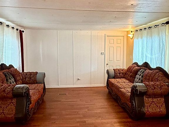 3rd image of 1400 S Collyer St #205