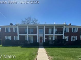 29603 Jefferson Ave APT 13, Saint Clair Shores, MI 48082