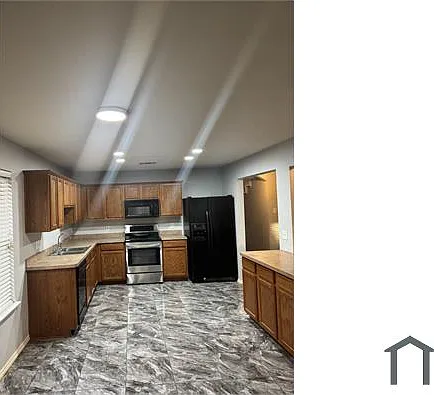 5832 Arena Cir — Photo 6