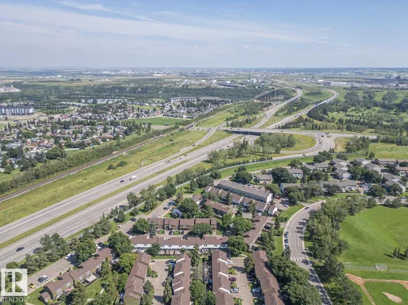 510 Abbottsfield Rd NW, Edmonton, AB T5W 4R3