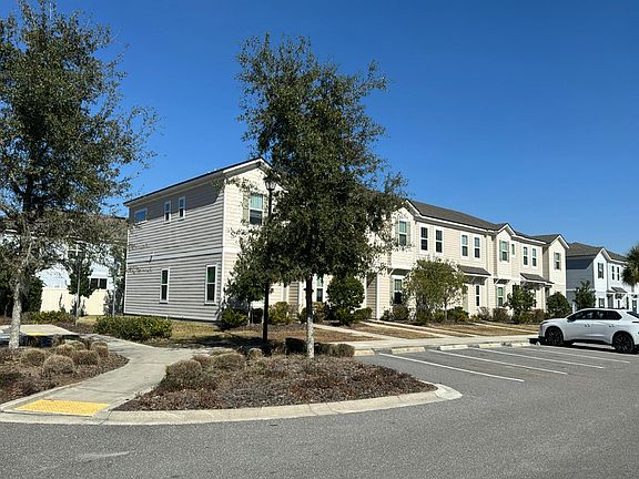 3rd image of 283 Annies Pl