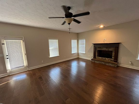 4th image of 1247 Cottage Pointe Ct