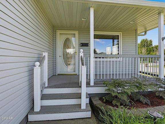 4th image of 2226 Pioneer Ct NW