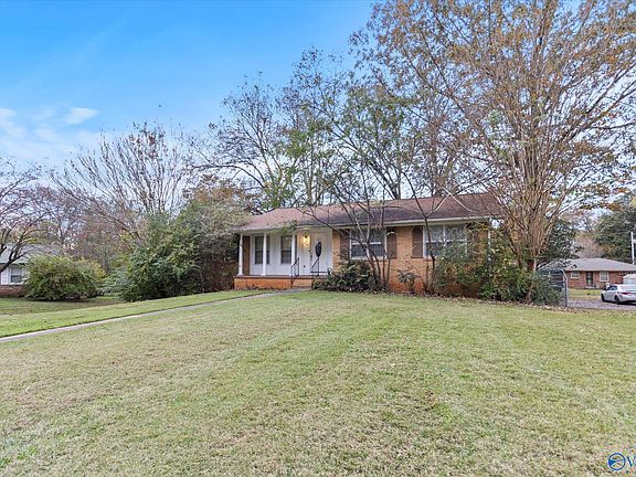 3rd image of 403 Hillmont Dr NW