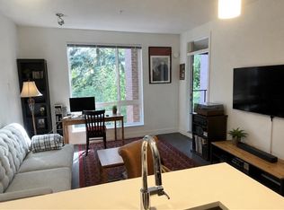 733 3rd St W, North Vancouver, BC V7M 0C8