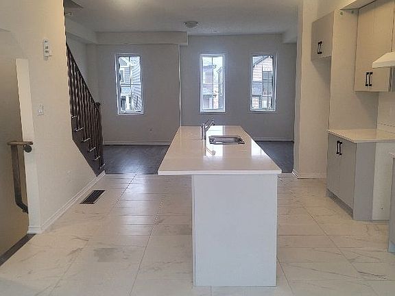 5th image of 14 Baskett St
