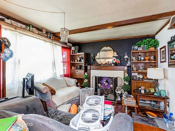 2nd image of 15603 Park Ln
