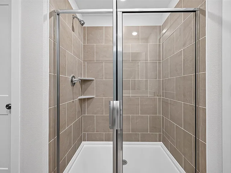 186 Valiant Ridge Trl — Photo 11
