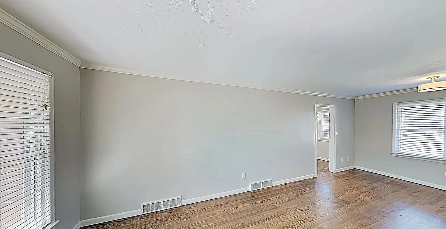 3 bed, 1075 sqft, $1,375 — Photo 4