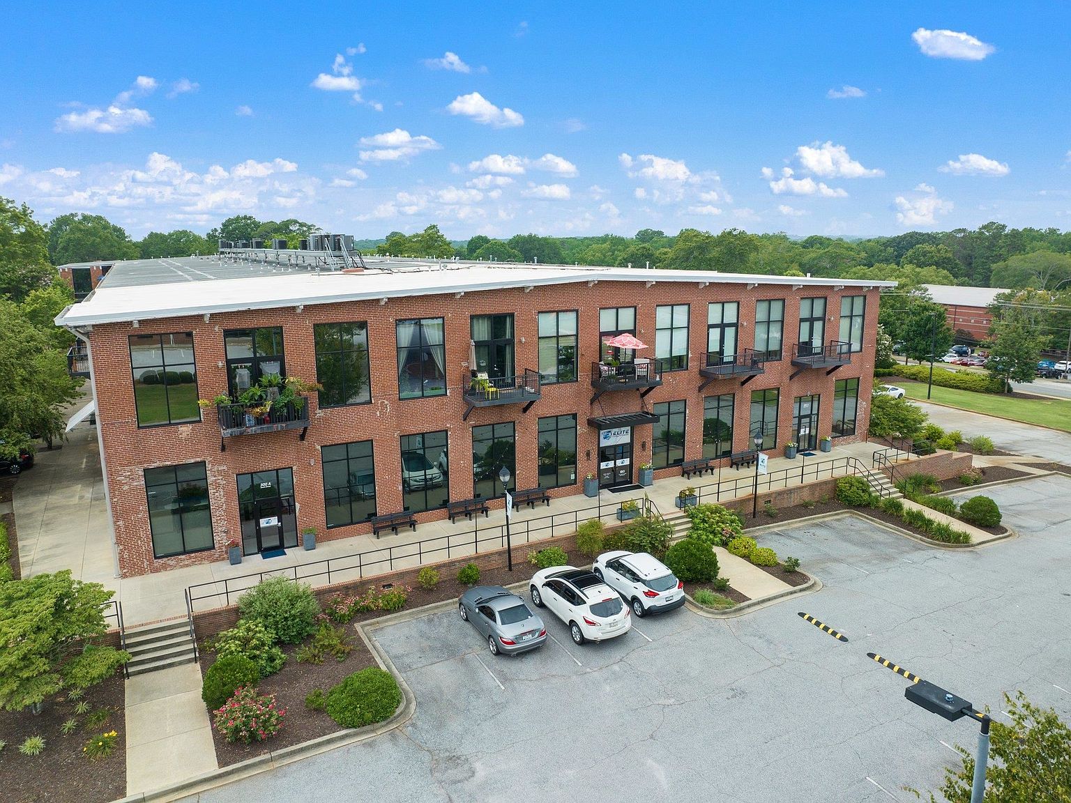 300 South St, Simpsonville, SC 29681 Zillow