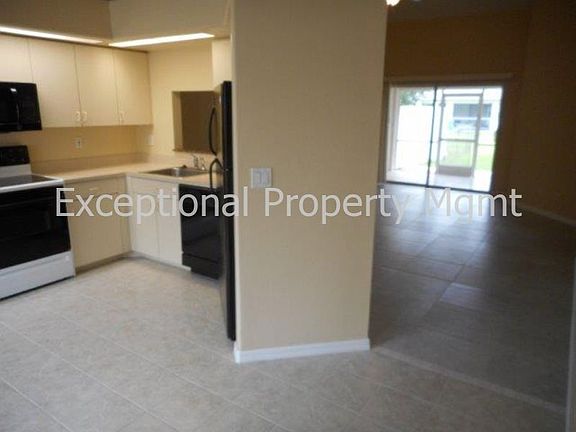 2nd image of 4615 SW 7th Pl