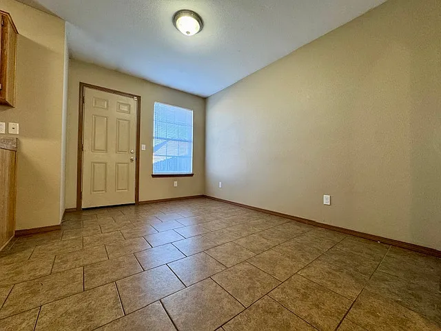 4204 SW Chapelstone Ave #2 — Photo 7