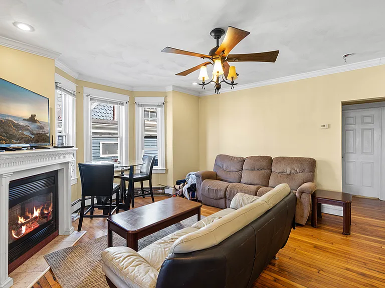 18 Gaston St #2 — Photo 5