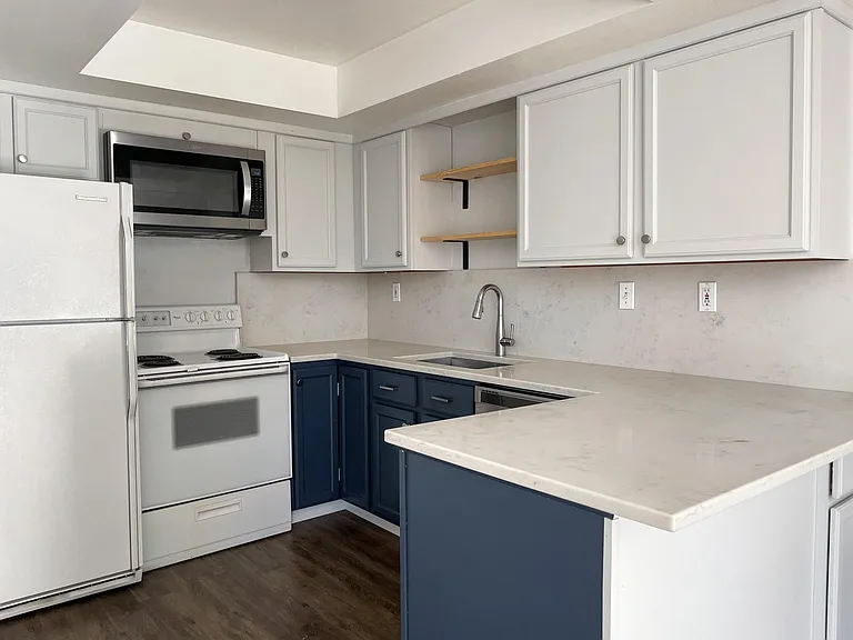 1234 Taylor Ave N #303 — Photo 7