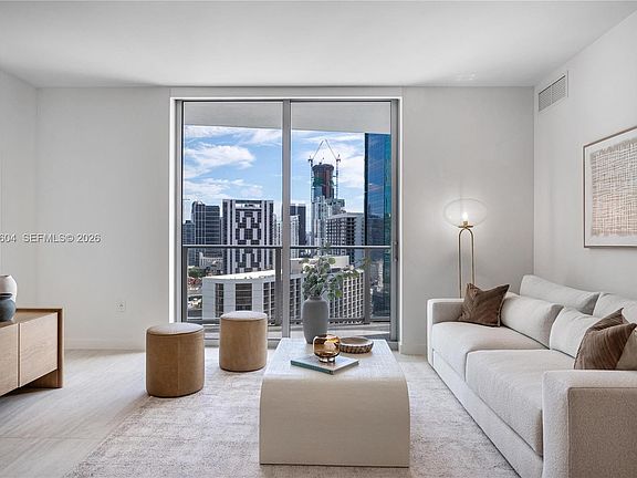 5th image of 77 SE 5th St Unit 3001