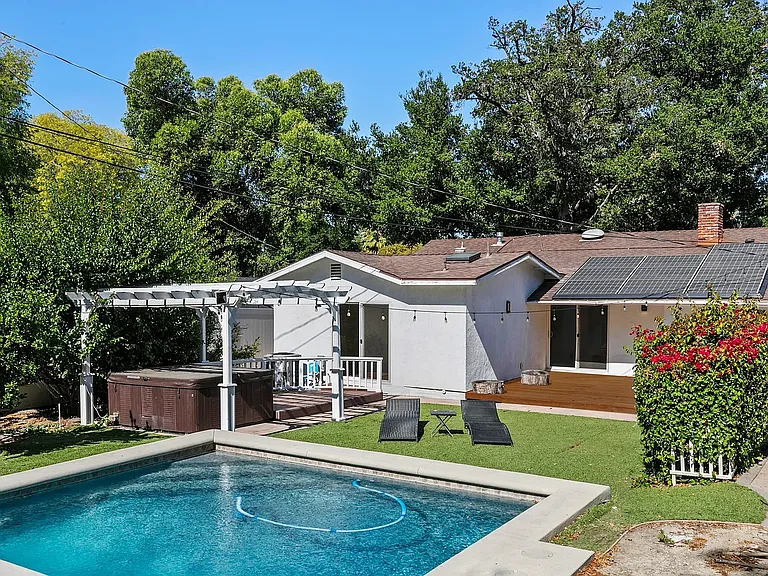 4949 San Feliciano Dr — Photo 24