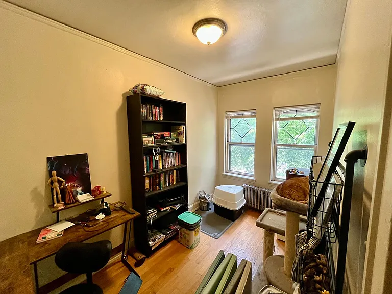 4480 N Oakland Ave — Photo 29