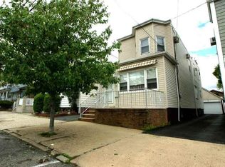 15 E 46th St, Bayonne, NJ 07002