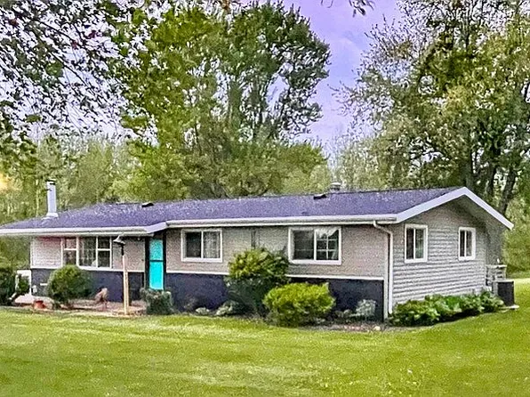 21880 E 200th St, Blandinsville, IL 61420
