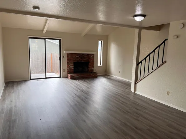 317 S 40th Pl APT B, Springfield, OR 97478