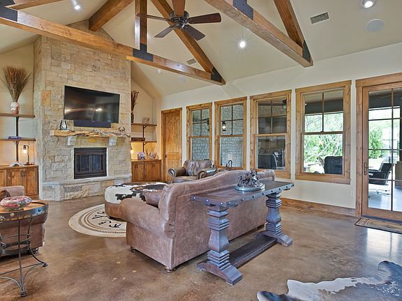 4th image of 205 Haciendas Dr