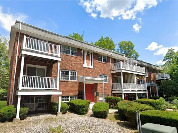 11 Stonehenge Dr #126E, Smithfield, RI 02917