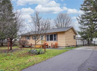 7 Rouge Rd, Rochester, NY 14623