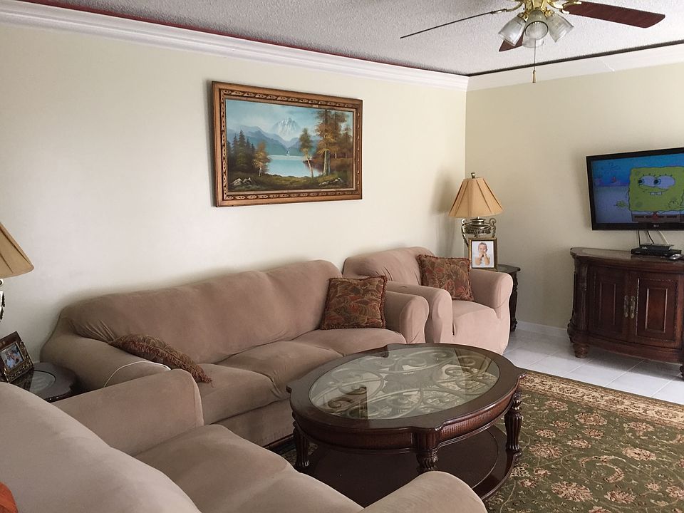 1st image of 1523 15th Ln