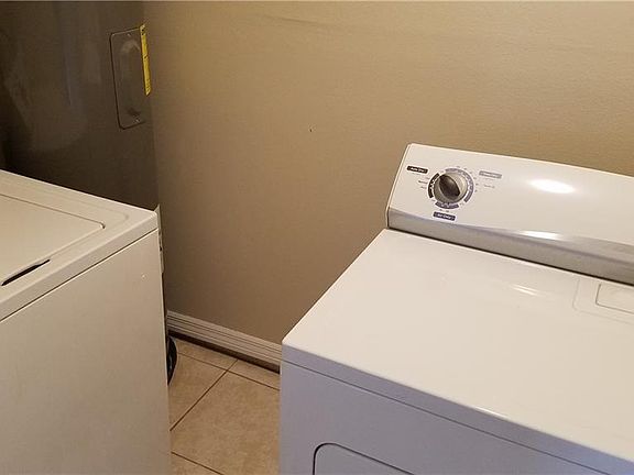 5th image of 2318 Belen Dr