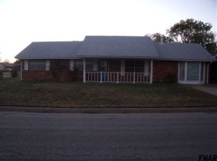 3126 Chisholm Trl, Enid, OK 73701