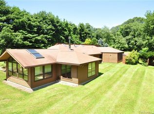 21 Polly Dan Rd, Burlington, CT 06013