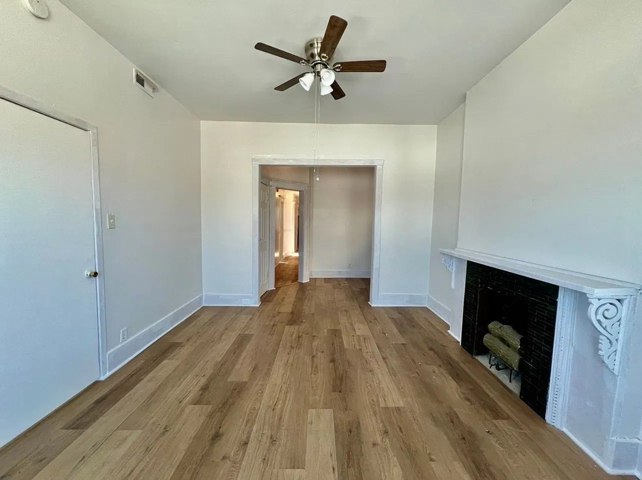 3 bed, 1200 sqft, $1,850 — Photo 3