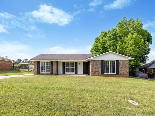 1315 Fletcher Dr, Phenix City, AL 36867
