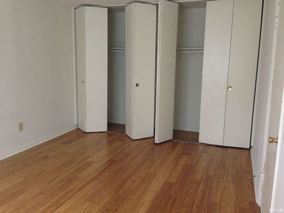 Huge Bedroom with GREAT closet space!