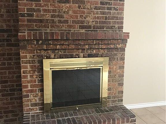 4th image of 4026 Greensboro Cir