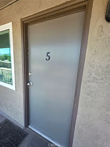 610 W Grand Blvd Photo 1