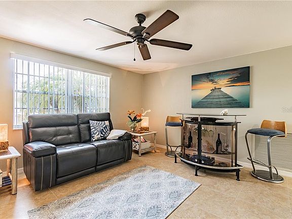 4th image of 8537 Horizon Ln