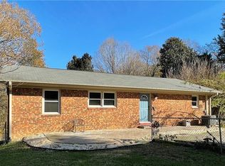 504 Valleybrook Dr, Jamestown, NC 27282