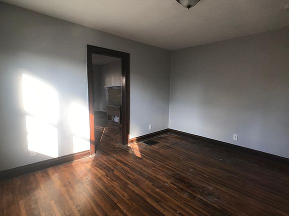 5th image of 257 Southwood Ave #255