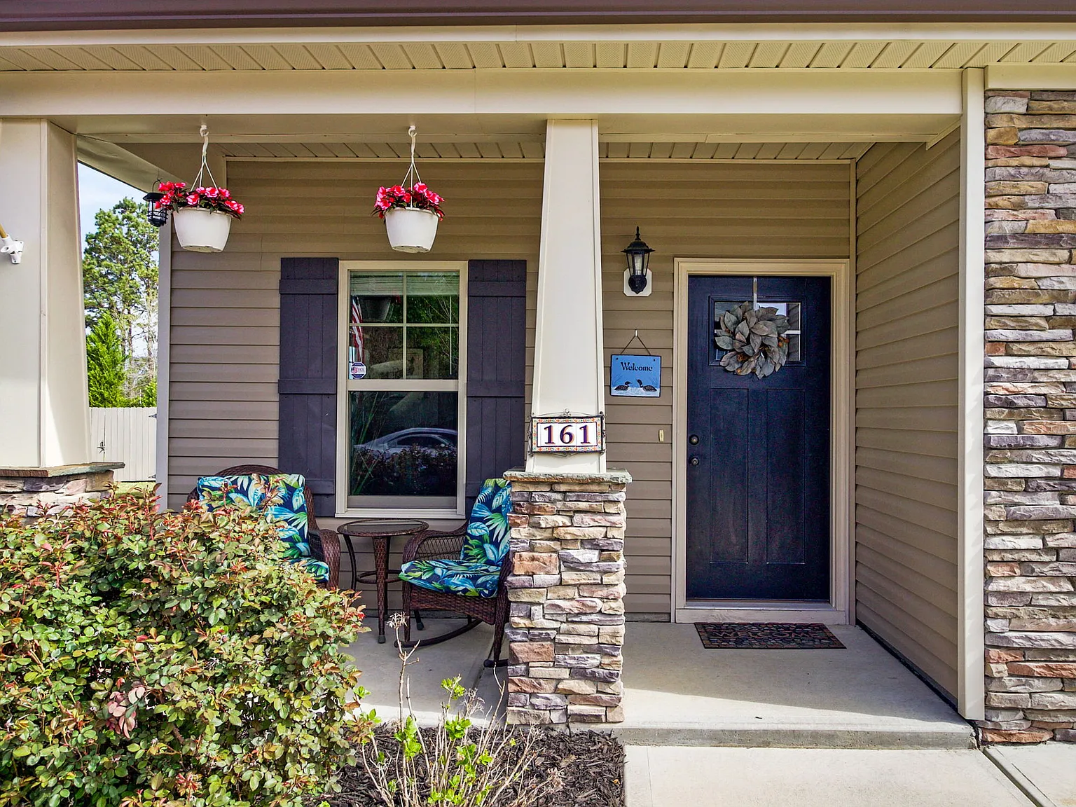 3 bed, 2.5 bath, 1470 sqft, $1,700 — Photo 4